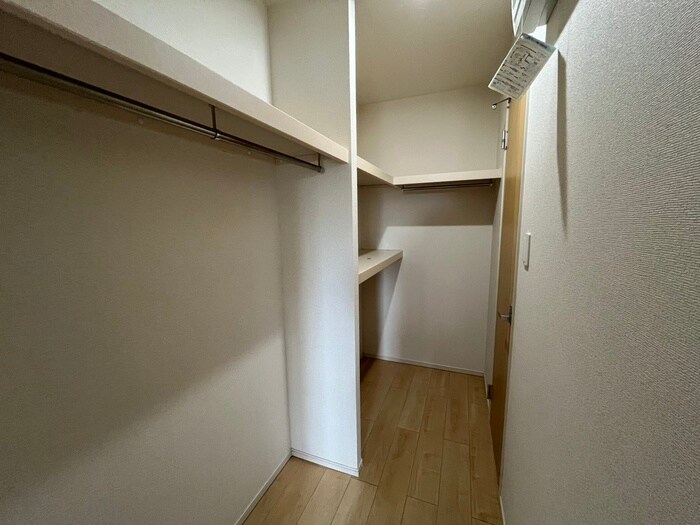 物件内観写真14　(収納)