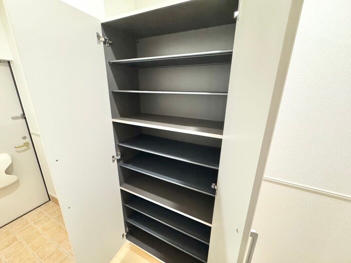 物件内観写真14　(靴箱)