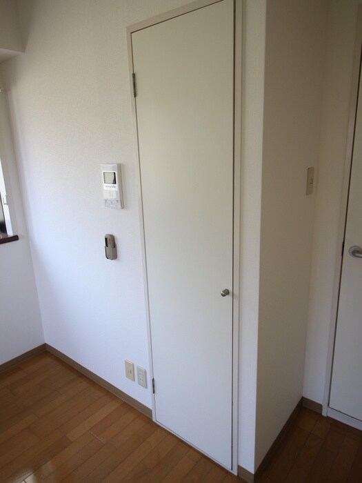 物件内観写真22　(収納)