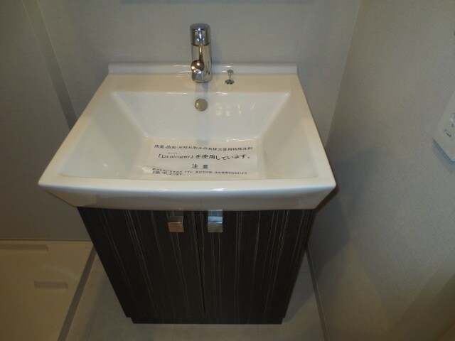 物件内観写真10　(洗面)