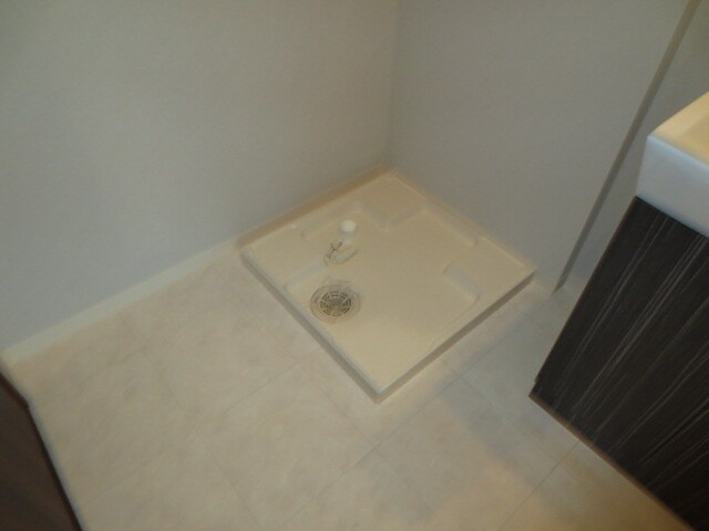 物件内観写真11　(洗濯機置場)