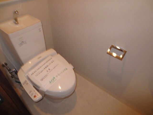 物件内観写真13　(トイレ)