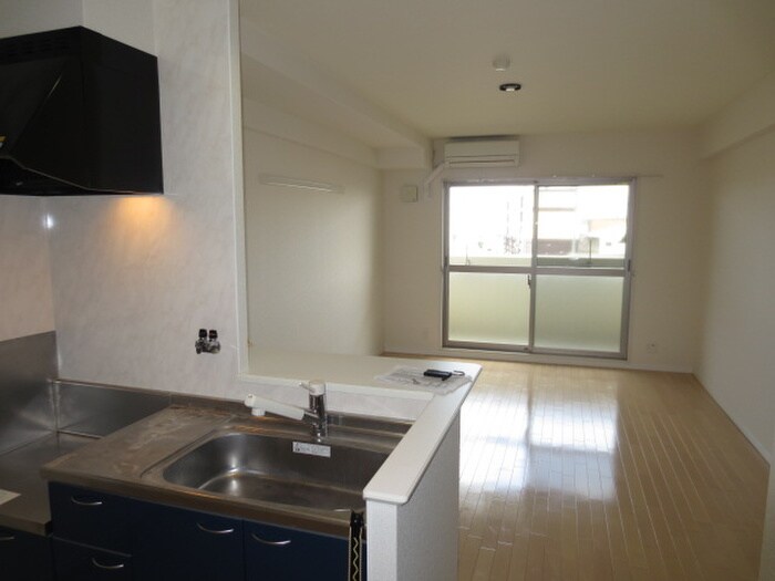 物件内観写真7　(内観写真)