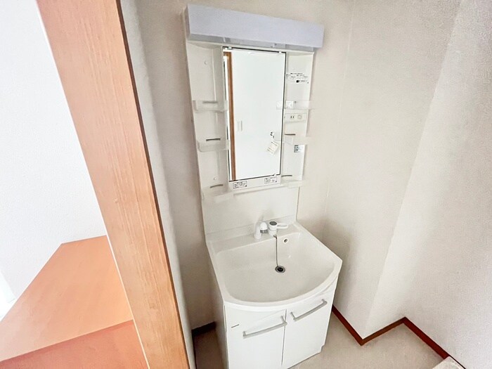 物件内観写真12　(洗面)