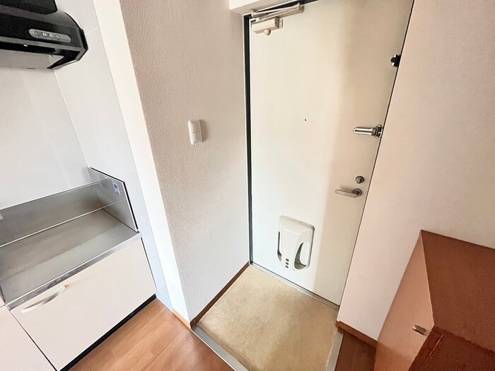 物件内観写真15　(玄関)