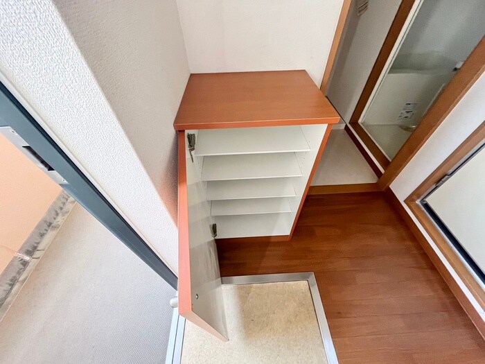 物件内観写真16　(靴箱)