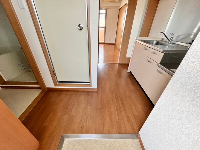 物件内観写真17　(廊下)