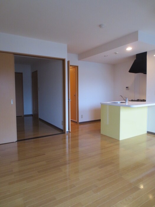 物件内観写真4　(居室)