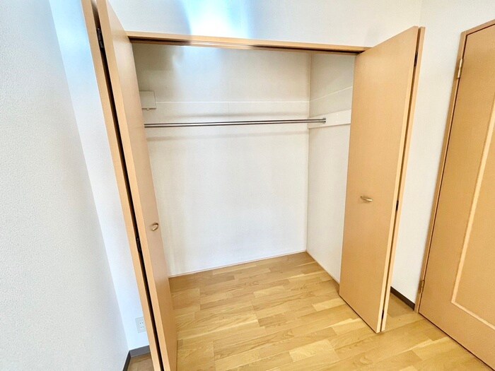 物件内観写真12　(収納)