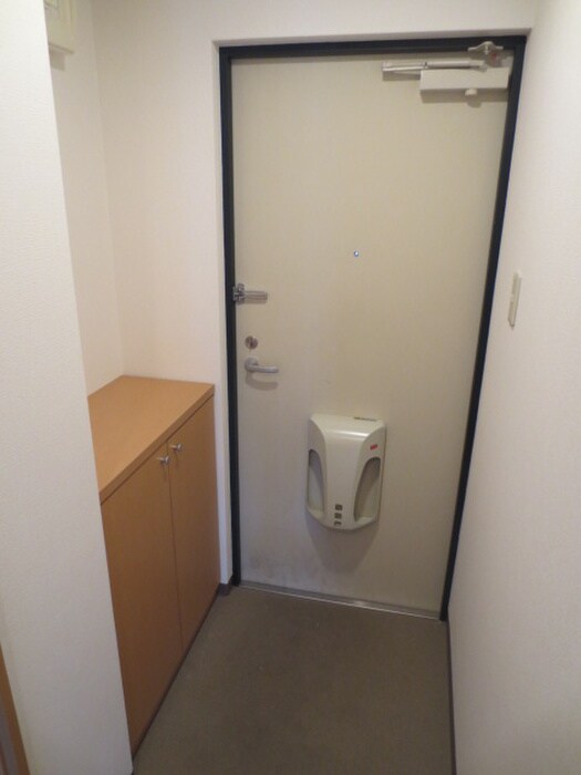 物件内観写真15　(玄関)
