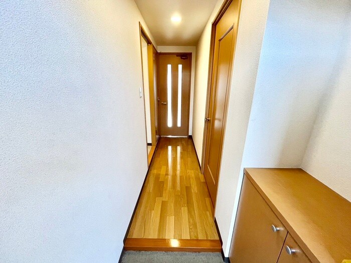 物件内観写真15　(廊下)