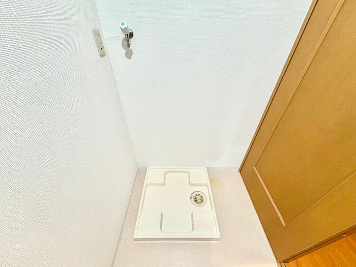 物件内観写真22　(洗濯機置場)