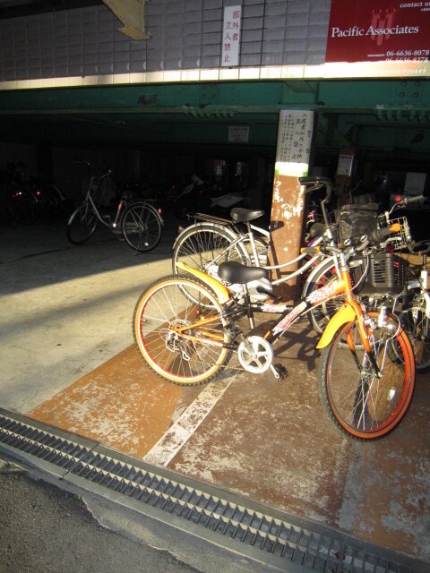 物件外観写真3　(駐輪場)