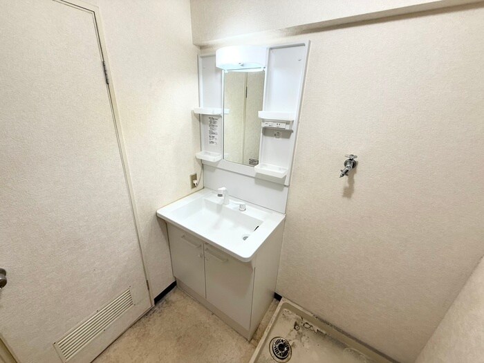 物件内観写真8　(洗面)