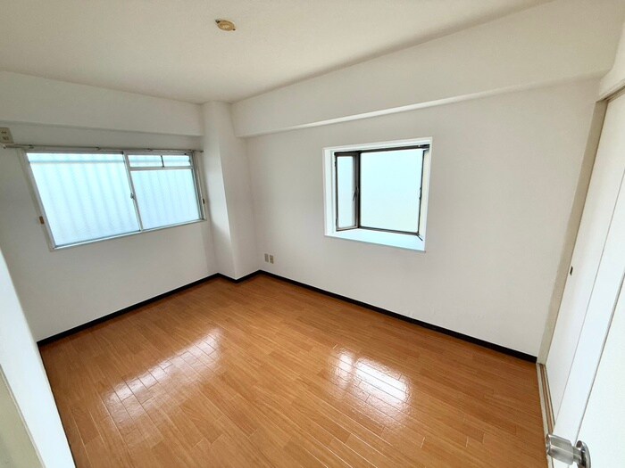 物件内観写真13　(居室)