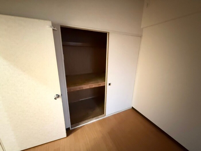物件内観写真20　(収納)