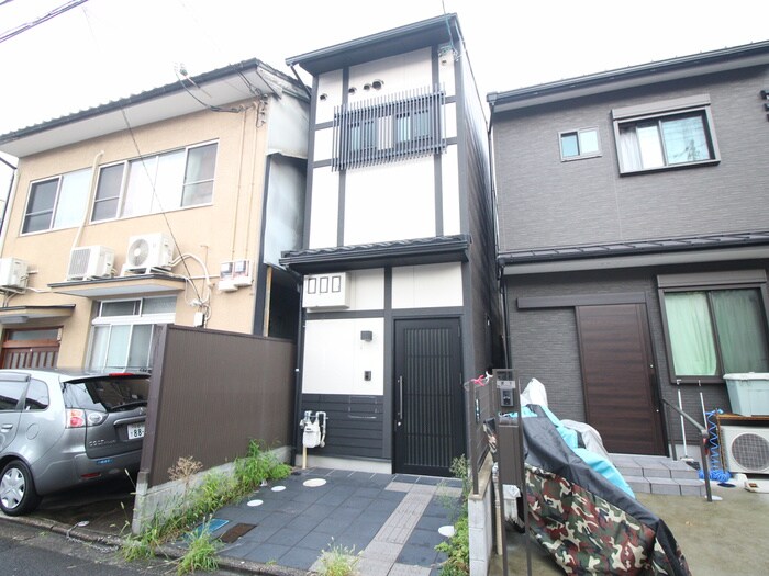 物件外観写真1　(外観写真)