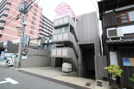 丸共ビル外観写真