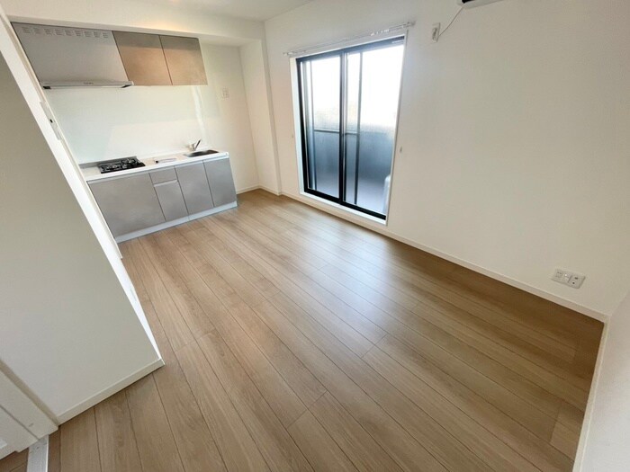 物件内観写真9　(居室)