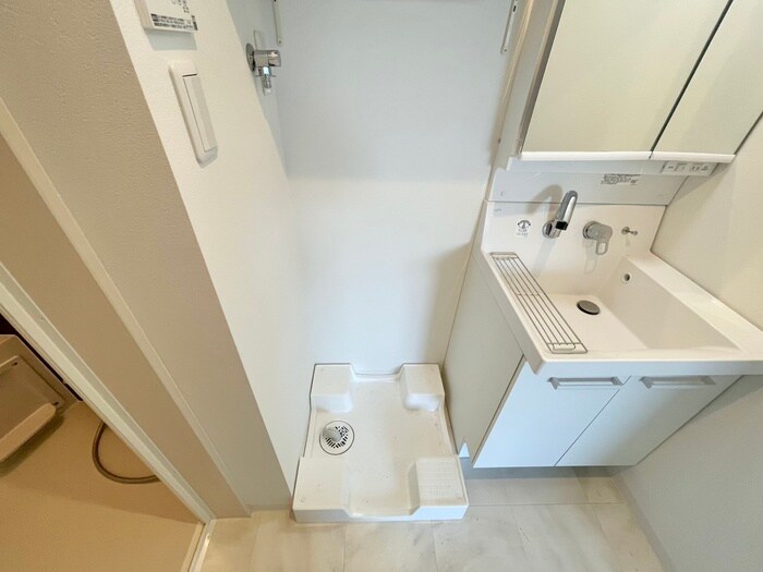 物件内観写真14　(洗濯機置場)