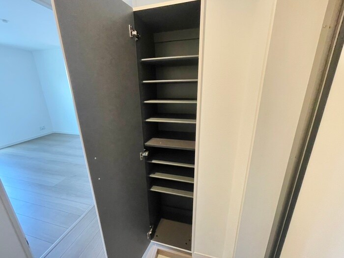 物件内観写真17　(靴箱)