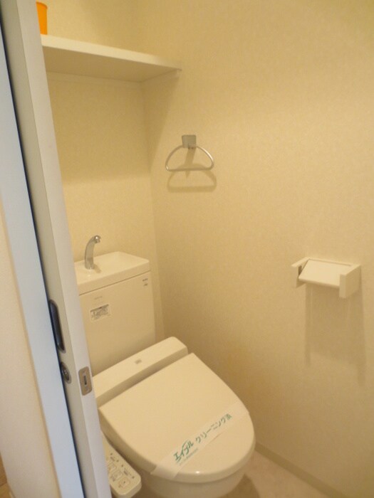 物件内観写真13　(トイレ)