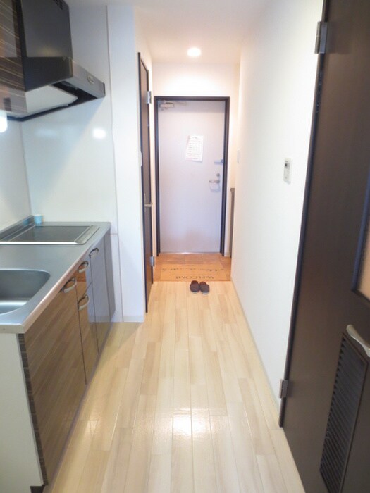 物件内観写真18　(廊下)