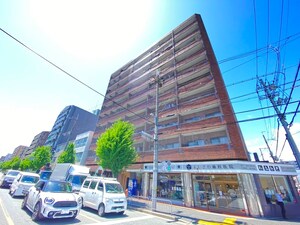 グランドール西大路外観写真