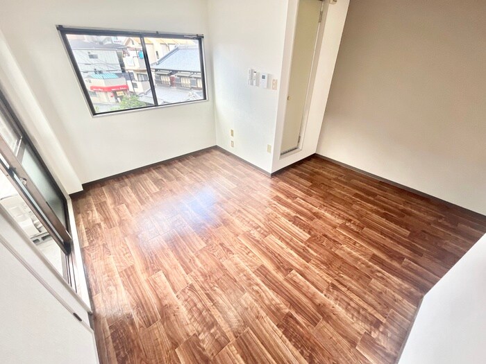 物件内観写真21　(居室)