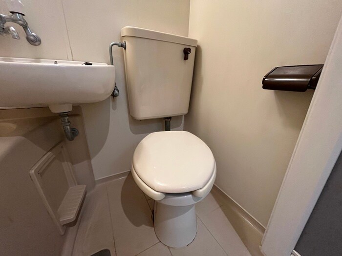 物件内観写真9　(トイレ)
