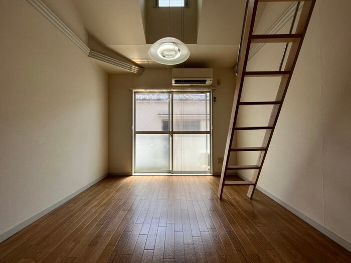 物件内観写真12　(居室)