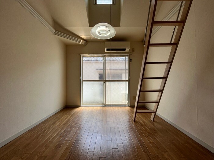 物件内観写真13　(居室)