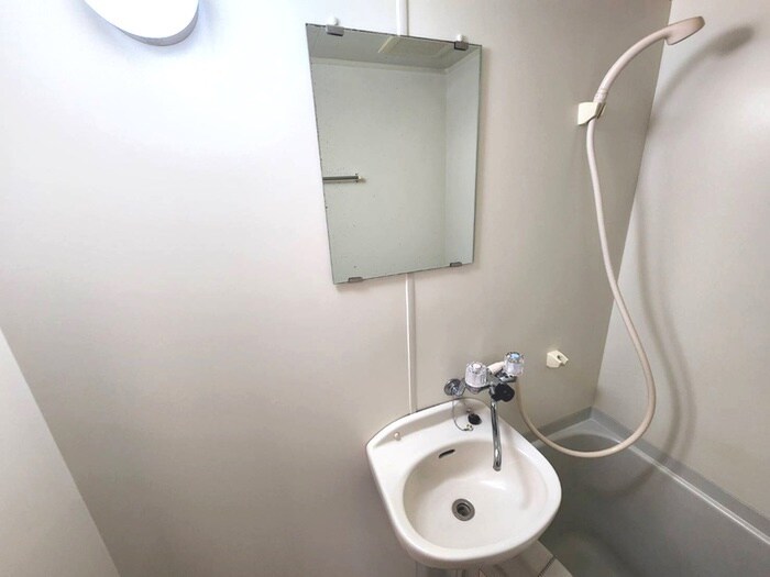 物件内観写真9　(洗面)