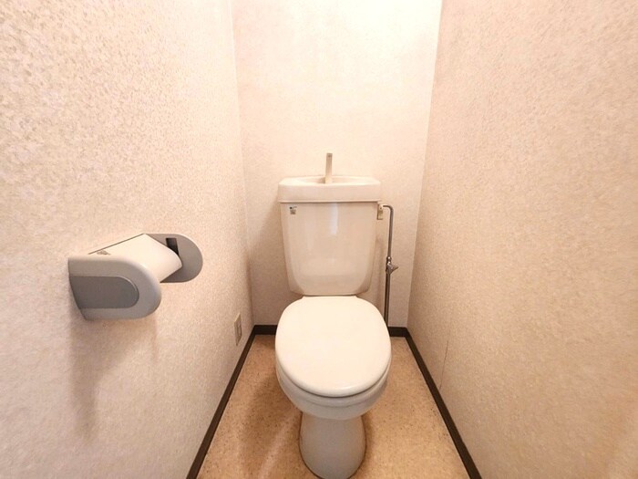 物件内観写真11　(トイレ)