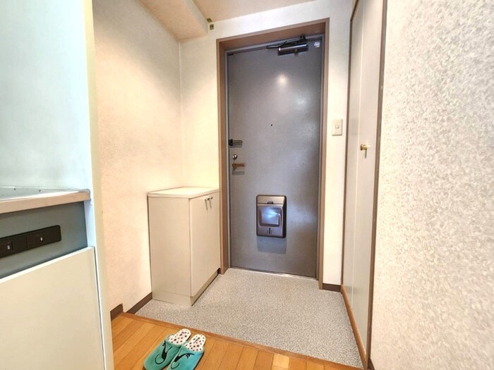 物件内観写真22　(玄関)