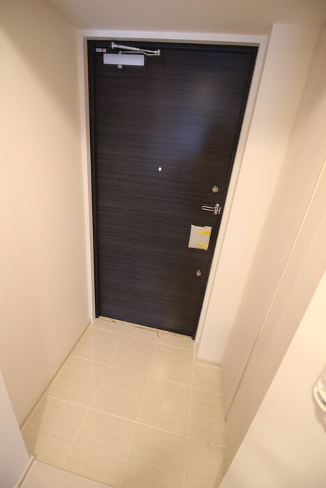 物件内観写真14　(玄関)