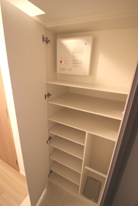 物件内観写真15　(靴箱)