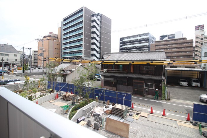 物件内観写真17　(室内からの展望)