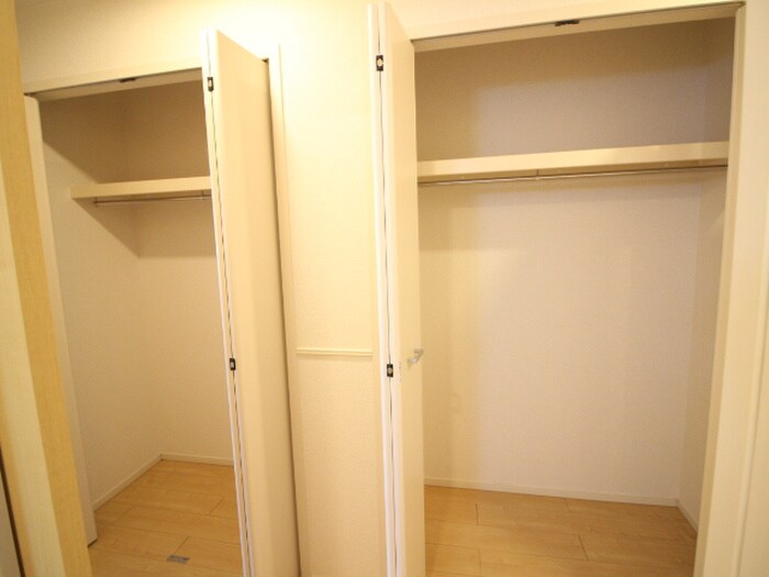 物件内観写真10　(収納)