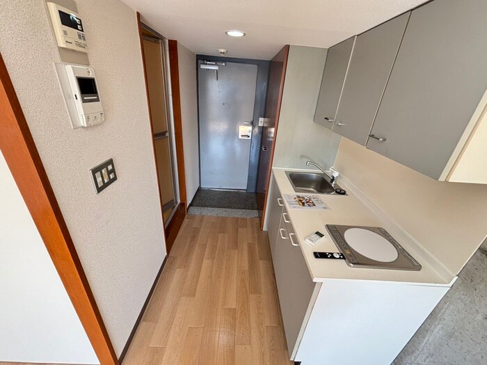 物件内観写真10　(廊下)