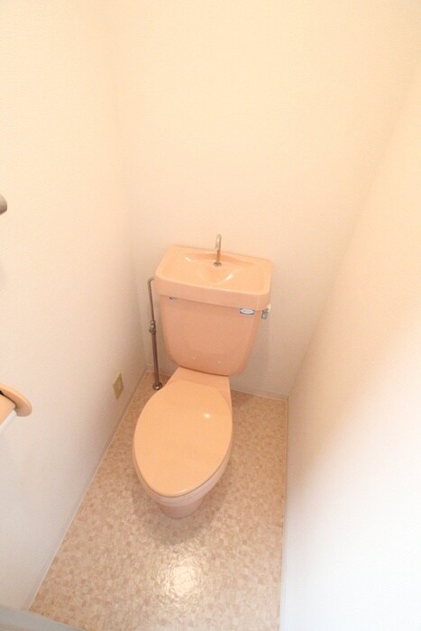 物件内観写真9　(トイレ)