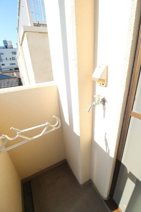 物件内観写真13　(洗濯機置場)