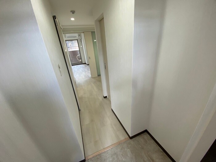 物件内観写真19　(玄関)
