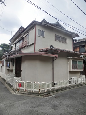 北西様稲荷鳥居前町貸家外観写真