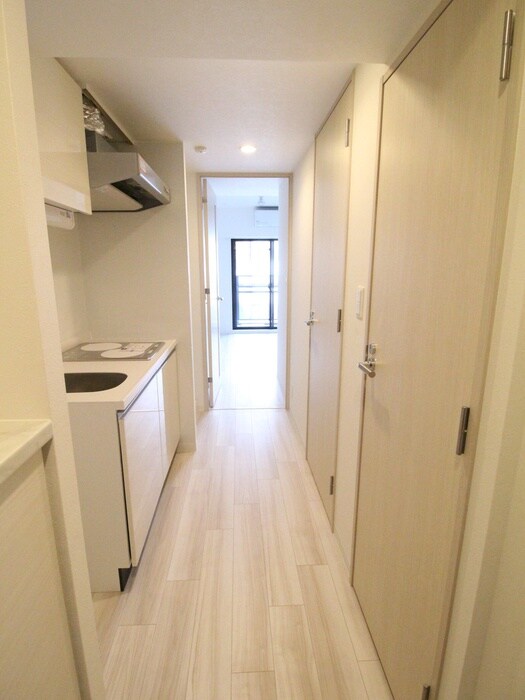 物件内観写真13　(廊下)