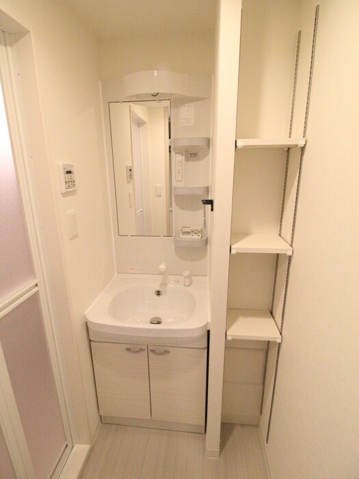 物件内観写真16　(洗面)