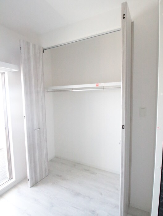 物件内観写真15　(収納)