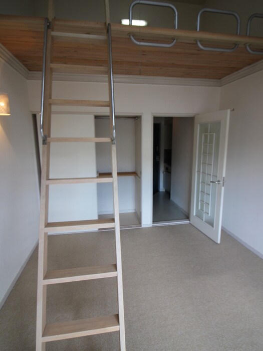 物件内観写真5　(居室)