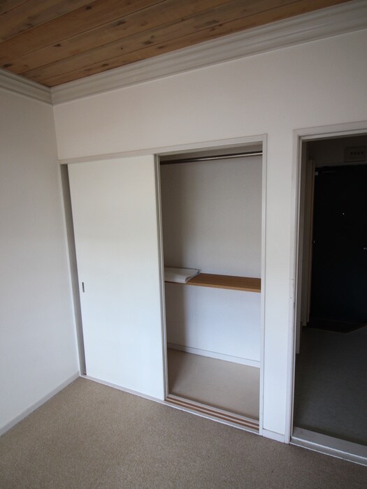 物件内観写真6　(収納)