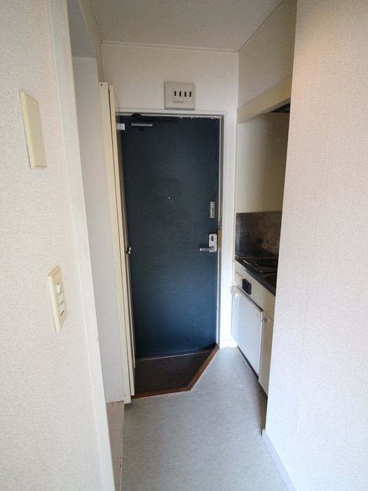 物件内観写真9　(玄関)